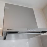 大阪市でレンジフードの取り換えを行いました。