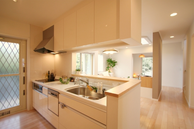 ”対面式システムキッチン”